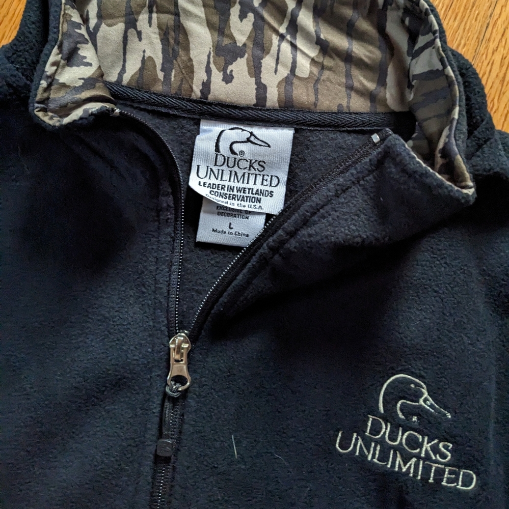 Ducks Unlimited zip up sweatshirt